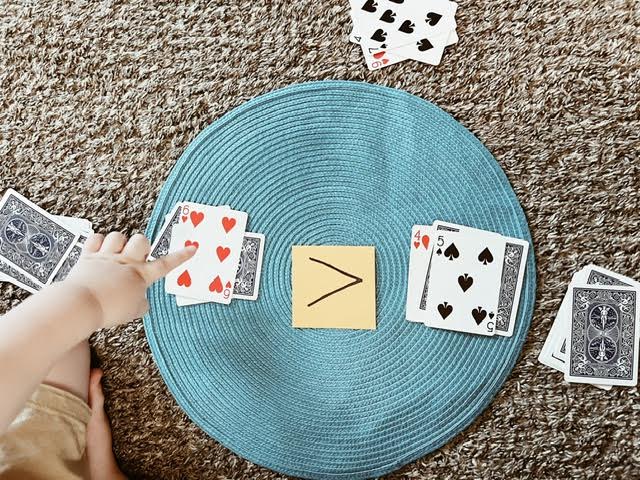 playing card game for arithmetic lesson