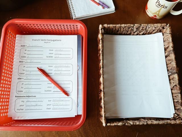 paper trays for grading and recycling papers